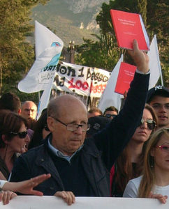 Salvatore Borsellino ad una manifestazione contro la mafia